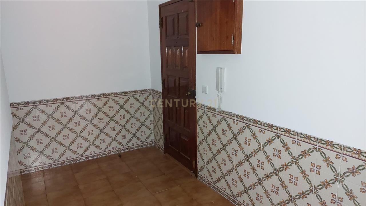 Apartamento T2 - Algueirão Mem-Martins - Image 4