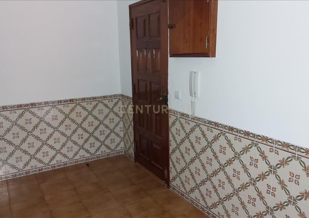 Apartamento T2 - Algueirão Mem-Martins - Image 4