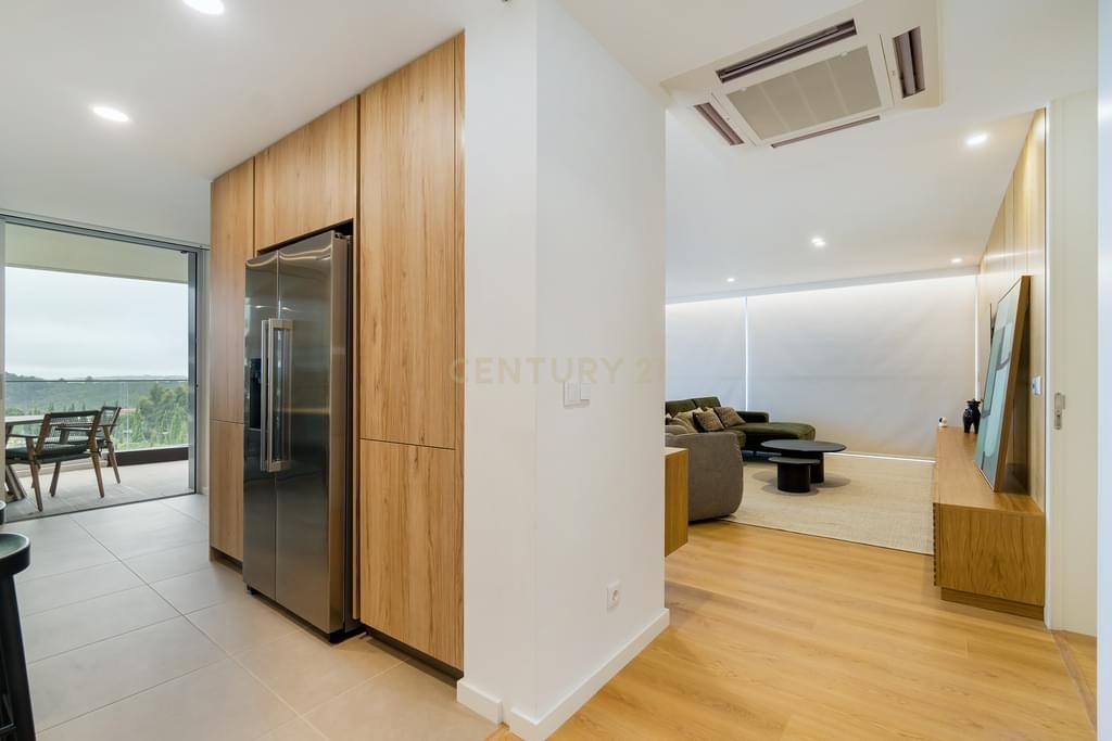 Apartamento T3 de charme totalmente mobilado no Belas Clube de Campo - Image 12
