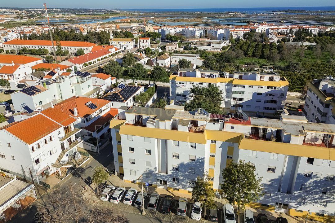 Apartamento T3 com Vista Mar no Centro de Tavira - Image 1