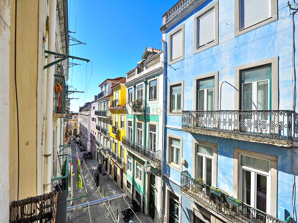 Prédio bem conservado na Rua Luz Soriano. Em Venda! - Image 23