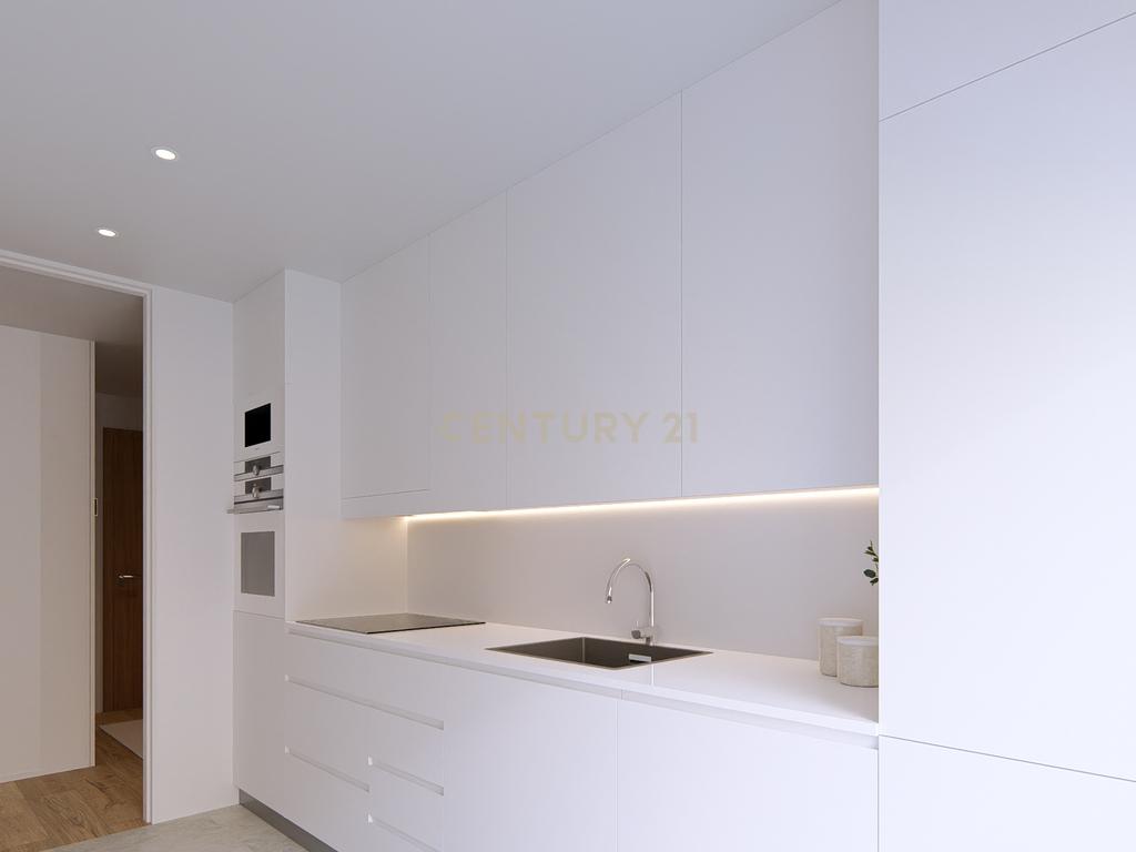 Condomínio do Sobreiro | T2 com 101m2 em Matosinhos, Senhora da Hora, junto ao Metro - Image 3