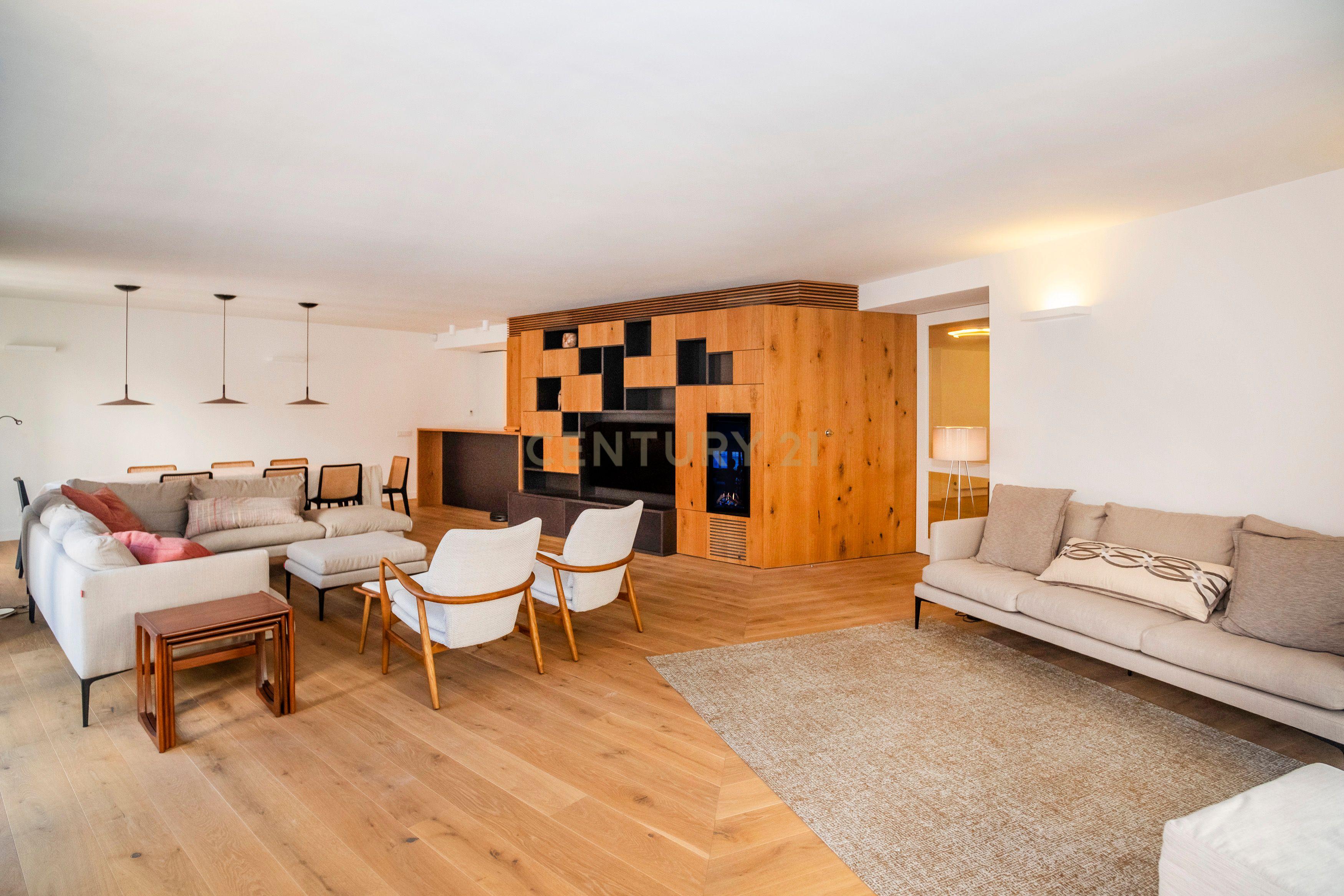 Apartamento T4+1 totalmente remodelado com Garagem no Príncipe Real - Image 9