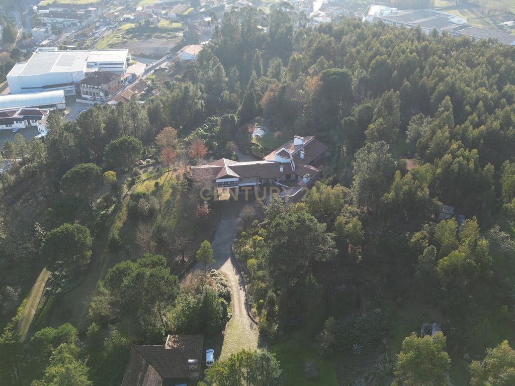 Herdade em Moreira de Cónegos – Moradia com 4 Frentes com Piscina 6 Hectares de terreno ideal para Organização de eventos, Alojamento local , boutique hotel etc - Image 26