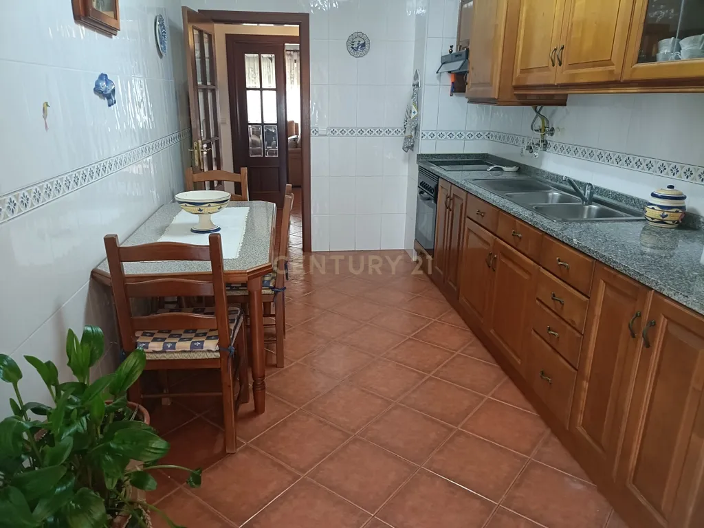 Apartamento T3 com box| Oliveira do Hospital, Coimbra - Image 38