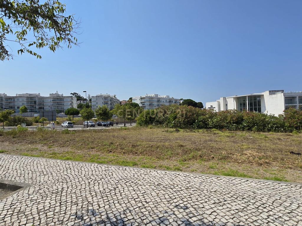 752 m² de Exclusividade num Novo Condomínio na Aldeia dos Capuchos. - Image 14