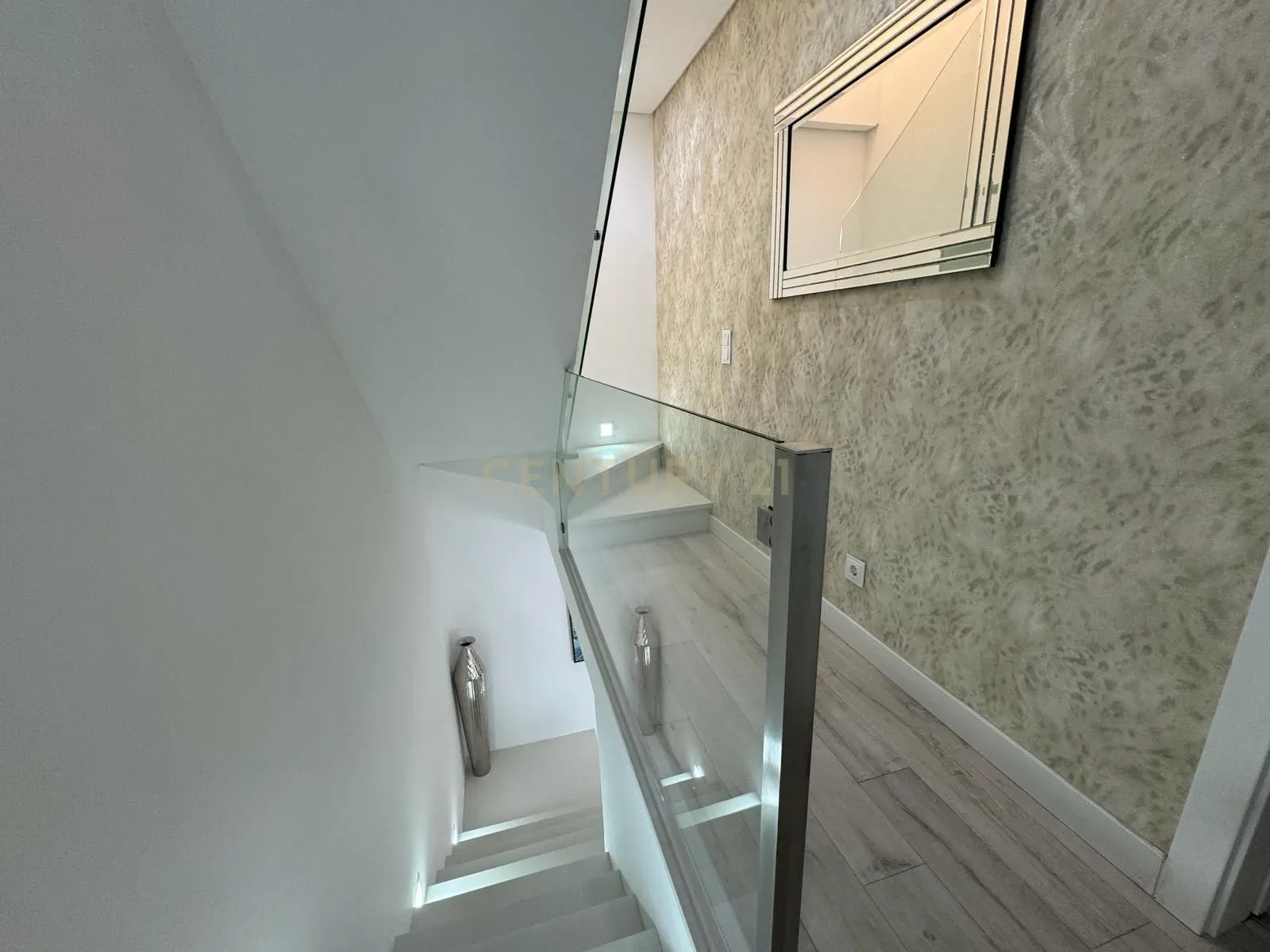Casa Moderna T3 em Alfragide, Pronta a Habitar - Image 27