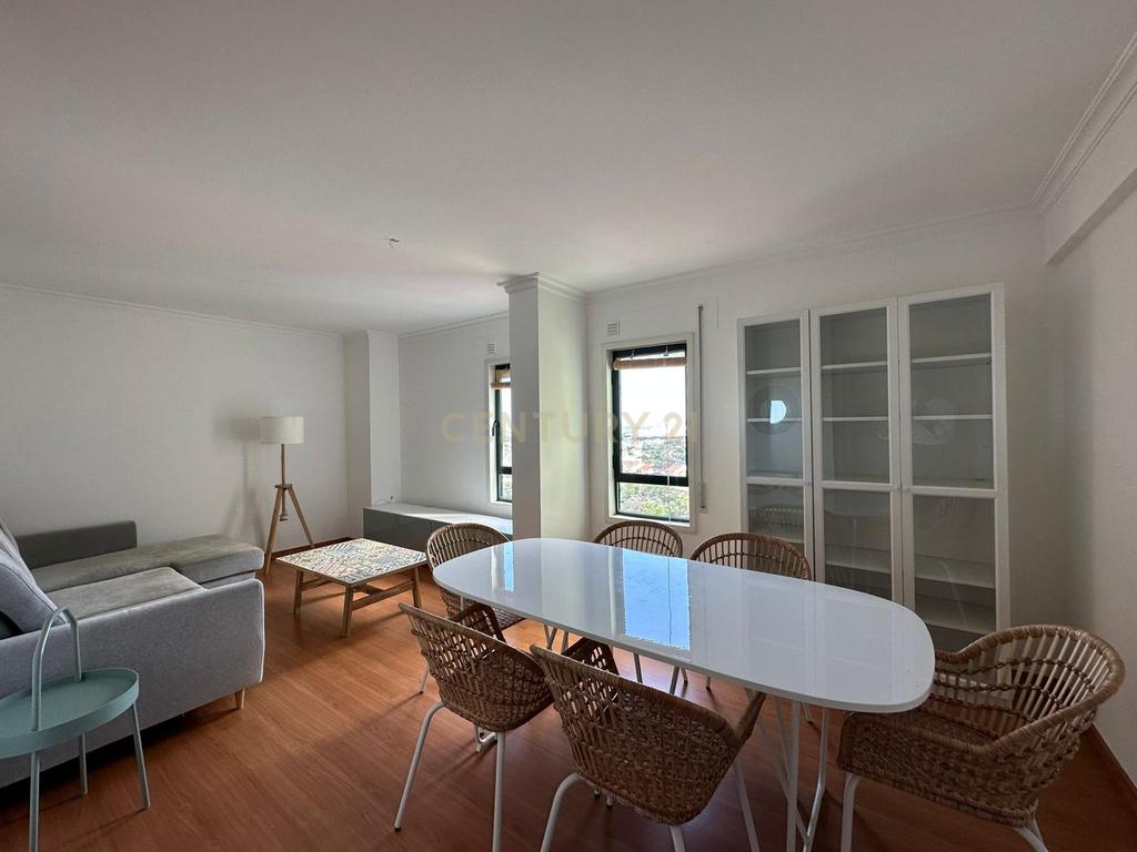 Apartamento mobilado e equipado no centro do Feijó arrendar.  - Image 1