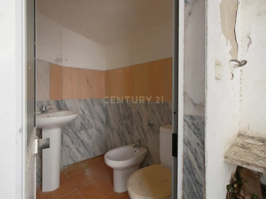 Apartamento e arrumos para venda em Borba - Image 19