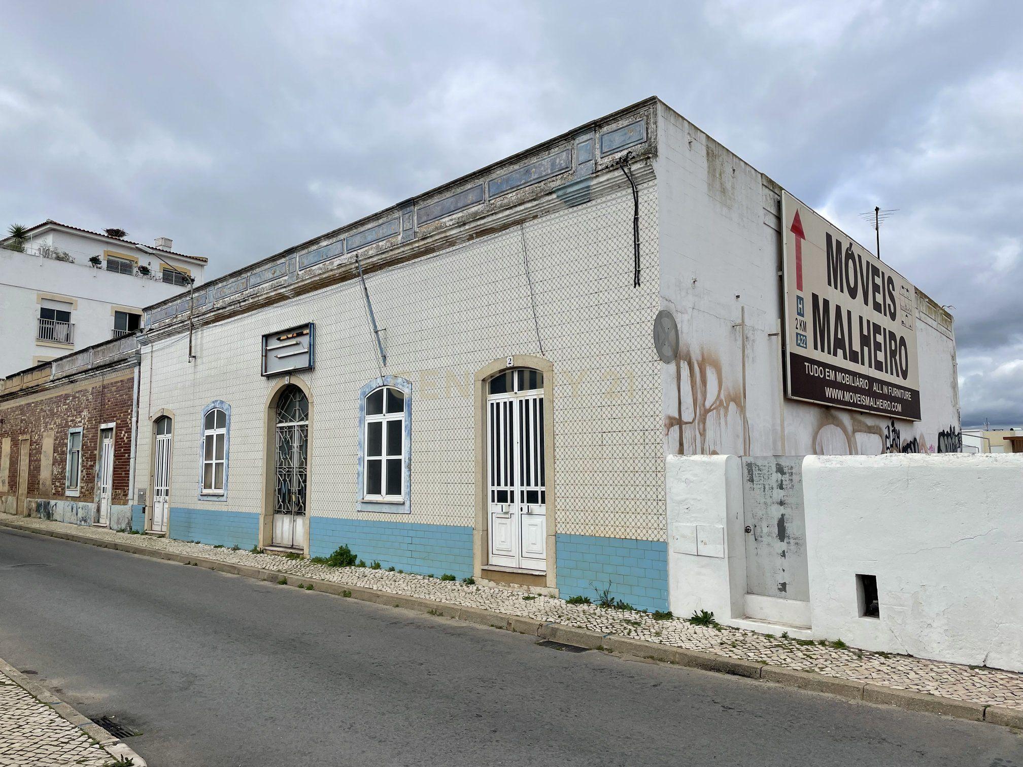 Prédio em Portimão, vista rio Arade, Algarve - Image 3