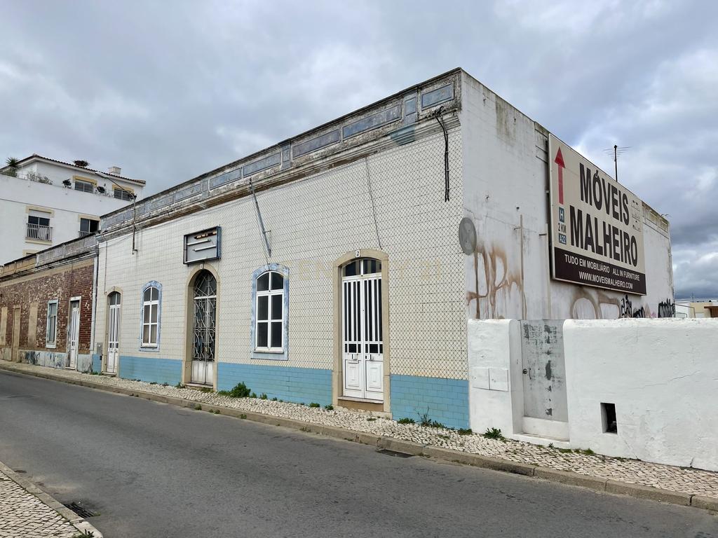 Prédio em Portimão, vista rio Arade, Algarve - Image 3