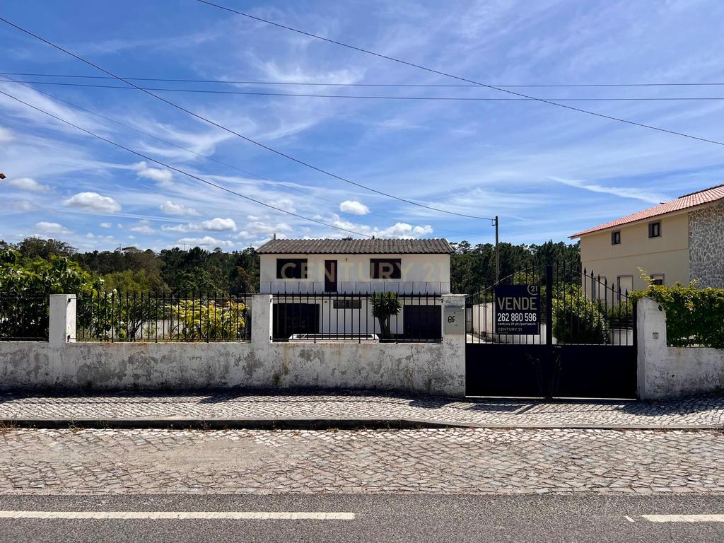 Moradia com Grande Potencial na Foz do Arelho | Lote de ~1000m² | 350.000€ - Image 32