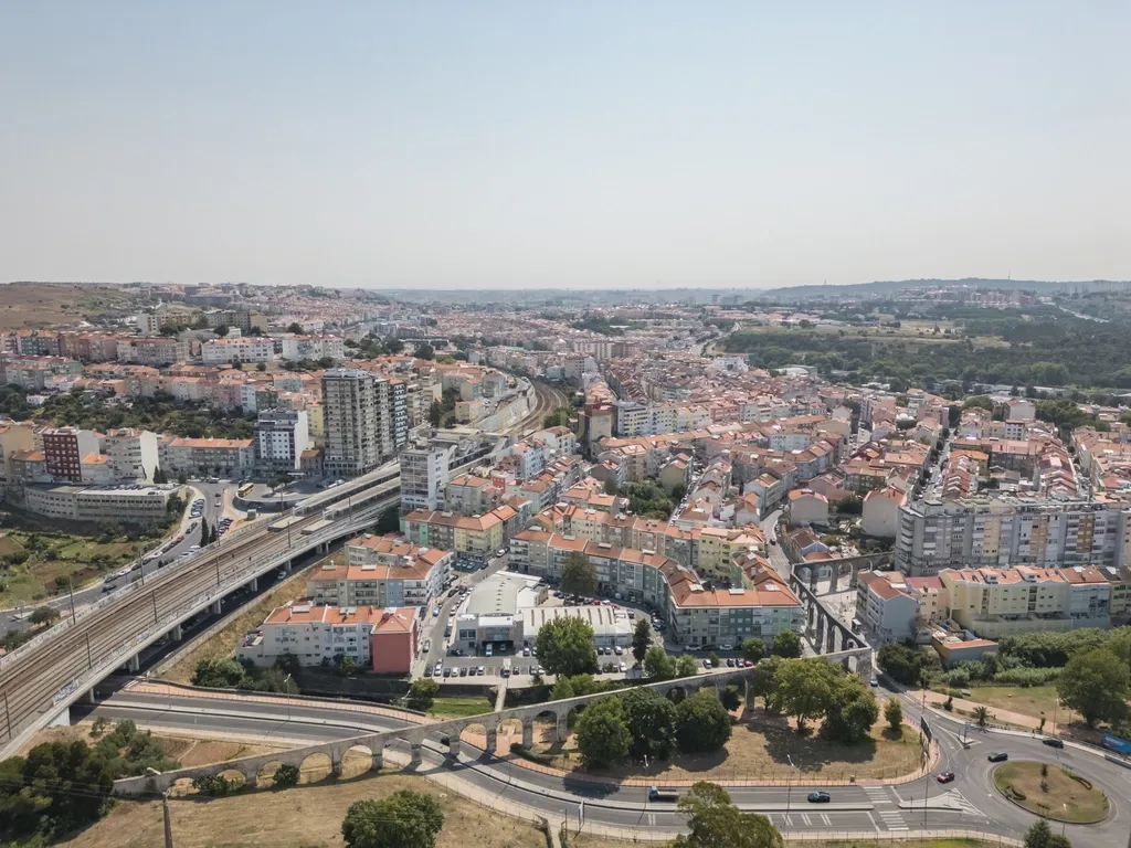 Apartamento T3 92 m² | Arrecadação - Queluz - Image 30