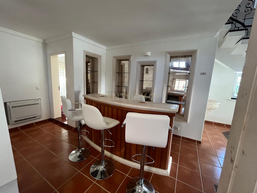 Moradia com 5 quartos em Vale Covo, Bombarral, com jardim, piscina, barbecue, adega e várias zonas de lazer - Image 29