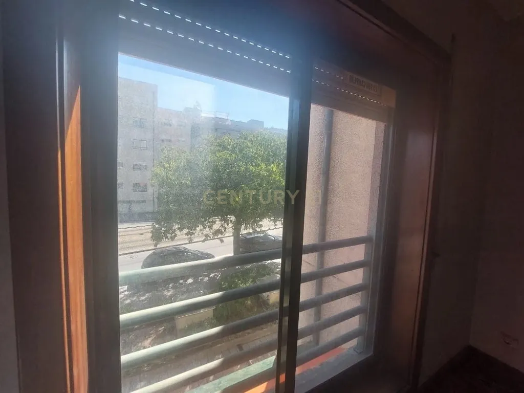 Apartamento T2 em Matosinhos com Garagem e Varanda - Image 7