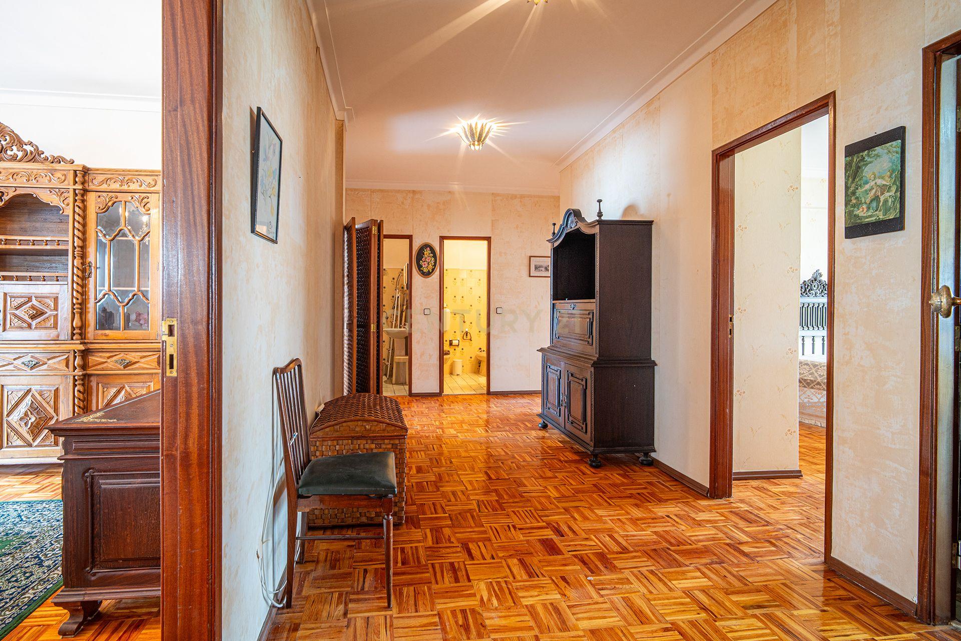 Fotografia 3 de Apartamento T3 com Vista Cidade em Alverca Do Ribatejo .