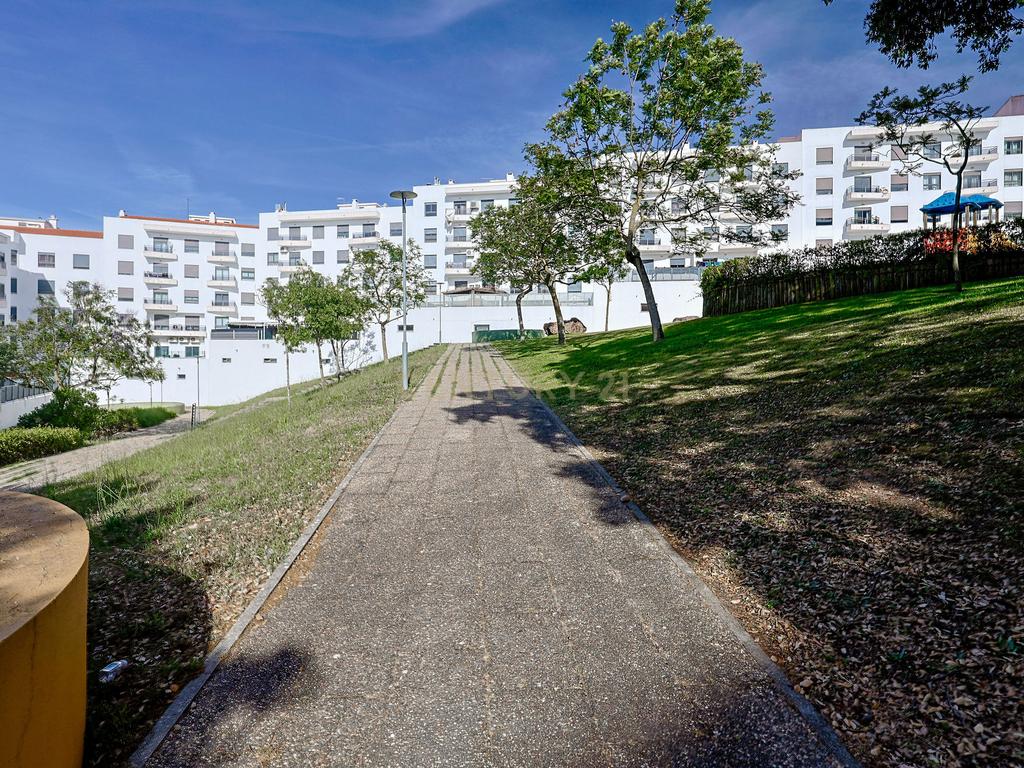 T2 no Parque Luso, Corroios | 118 m² | Garagem Box | Suite | Varanda | Excelente Localização. - Image 28