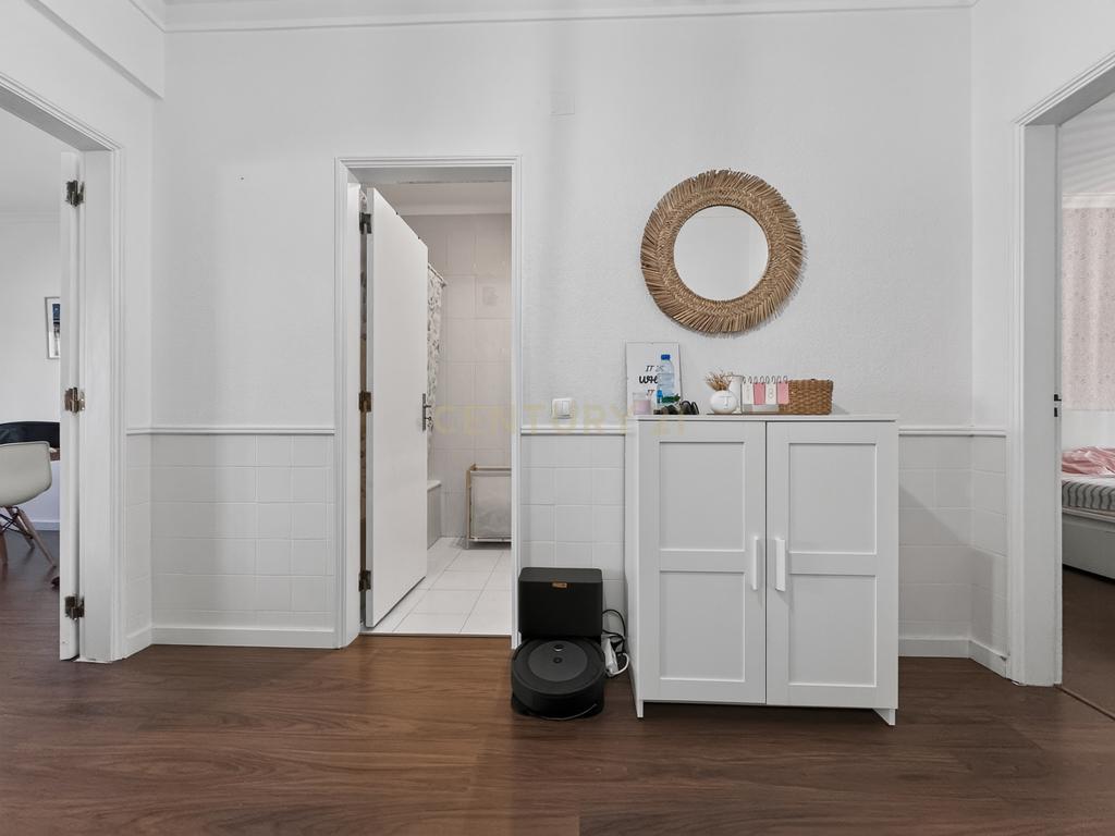 Apartamento T1 com duas frentes, excelentes áreas e arrecadação – Setúbal - Image 4