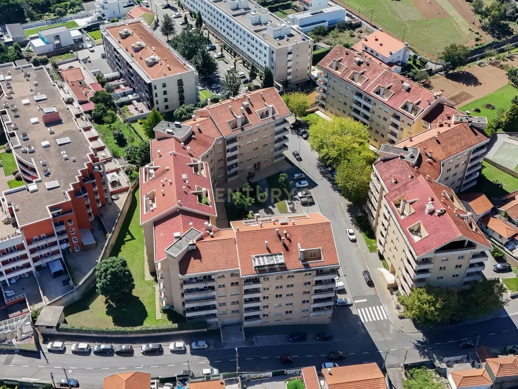 Apartamento T3 com Vista Panorâmica em Canidelo, Vila Nova de Gaia - Image 6