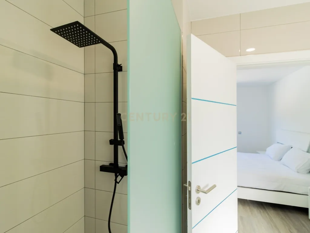 Propriedade Totalmente Renovada com Armazém/Garagem de Grande Dimensão e Piscina em Monte Real - Image 18