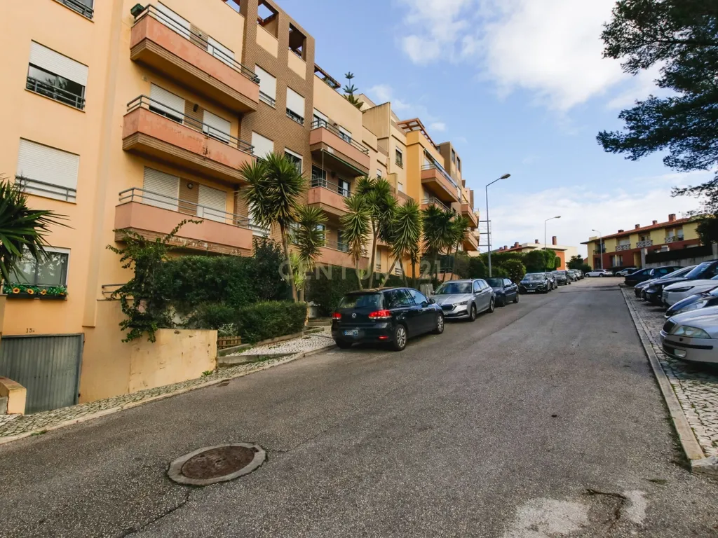 Apartamento como novo T3 – Quinta Da Graciosa, Estoril - Image 44