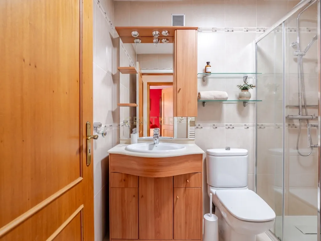 Apartamento T2 na Senhora da Hora, Matosinhos - Image 8