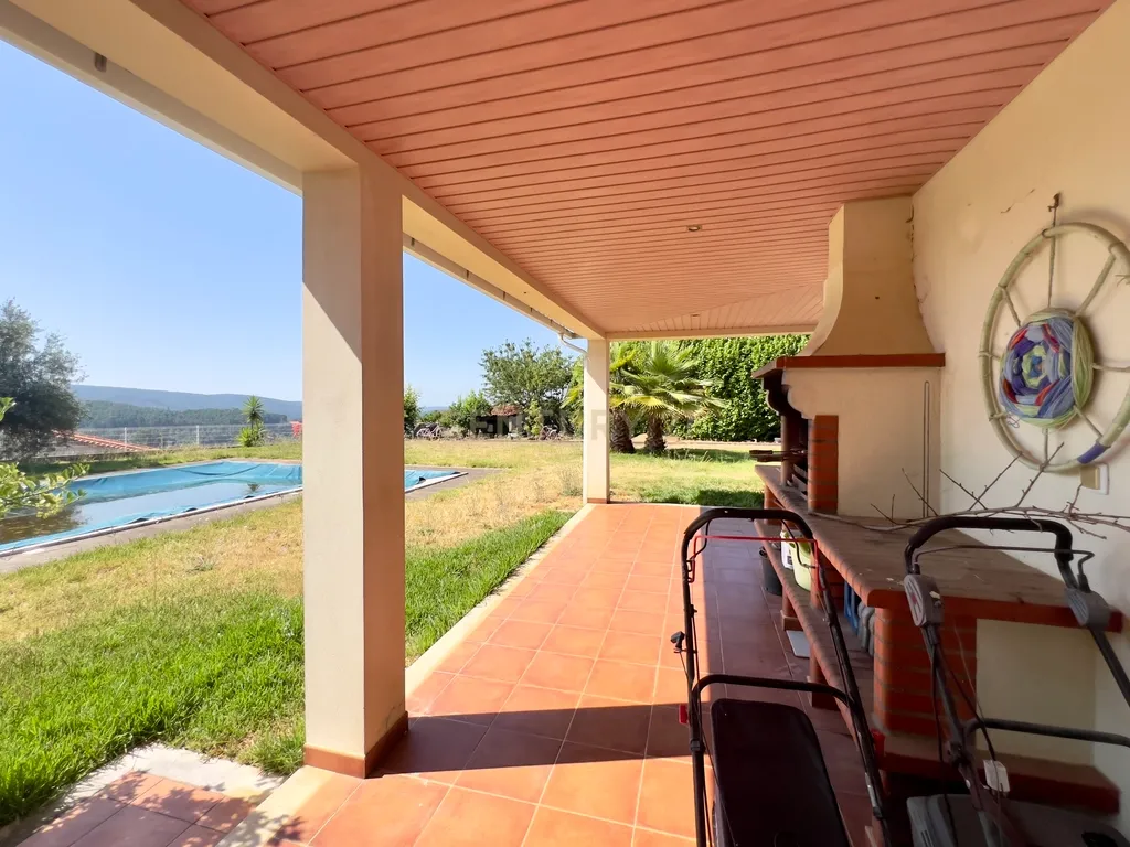 Moradia T3 || Vistas Maravilhosas || Com Piscina || Castanheira de Pêra - Image 22