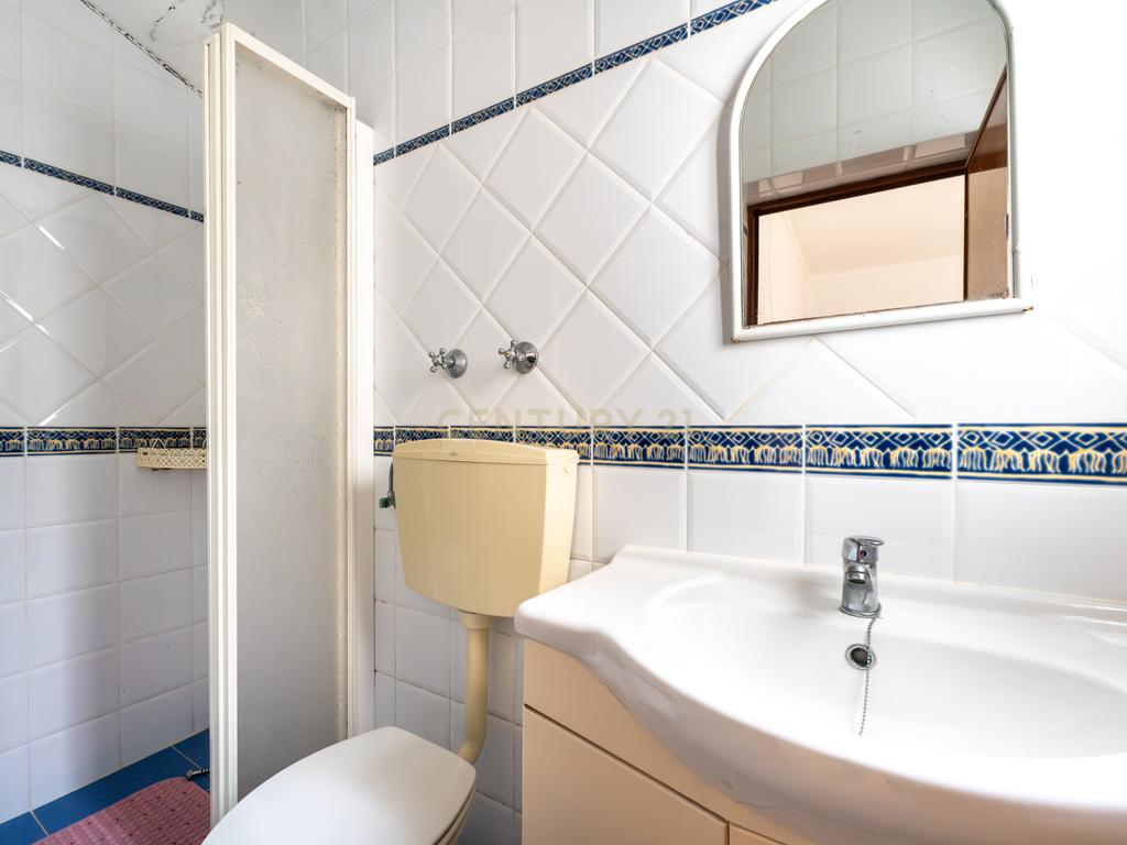 APARTAMENTO T3 TRANSFORMADO EM T2 - CENTRO DE PENICHE ! - Image 14