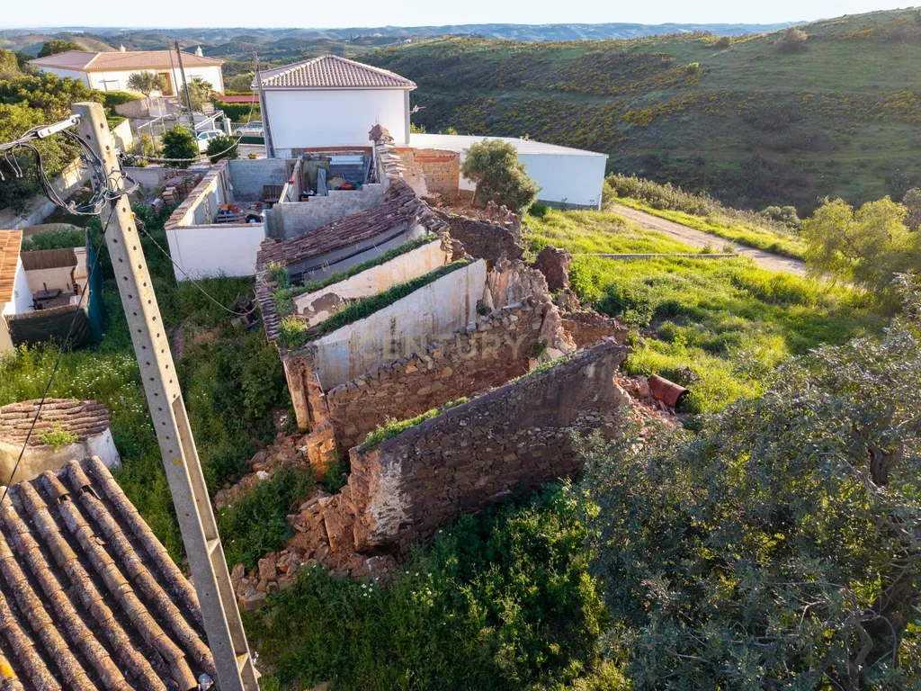 Oportunidade! - Projeto Aprovado Para Moradia com Vista Mar e Serra - Image 13