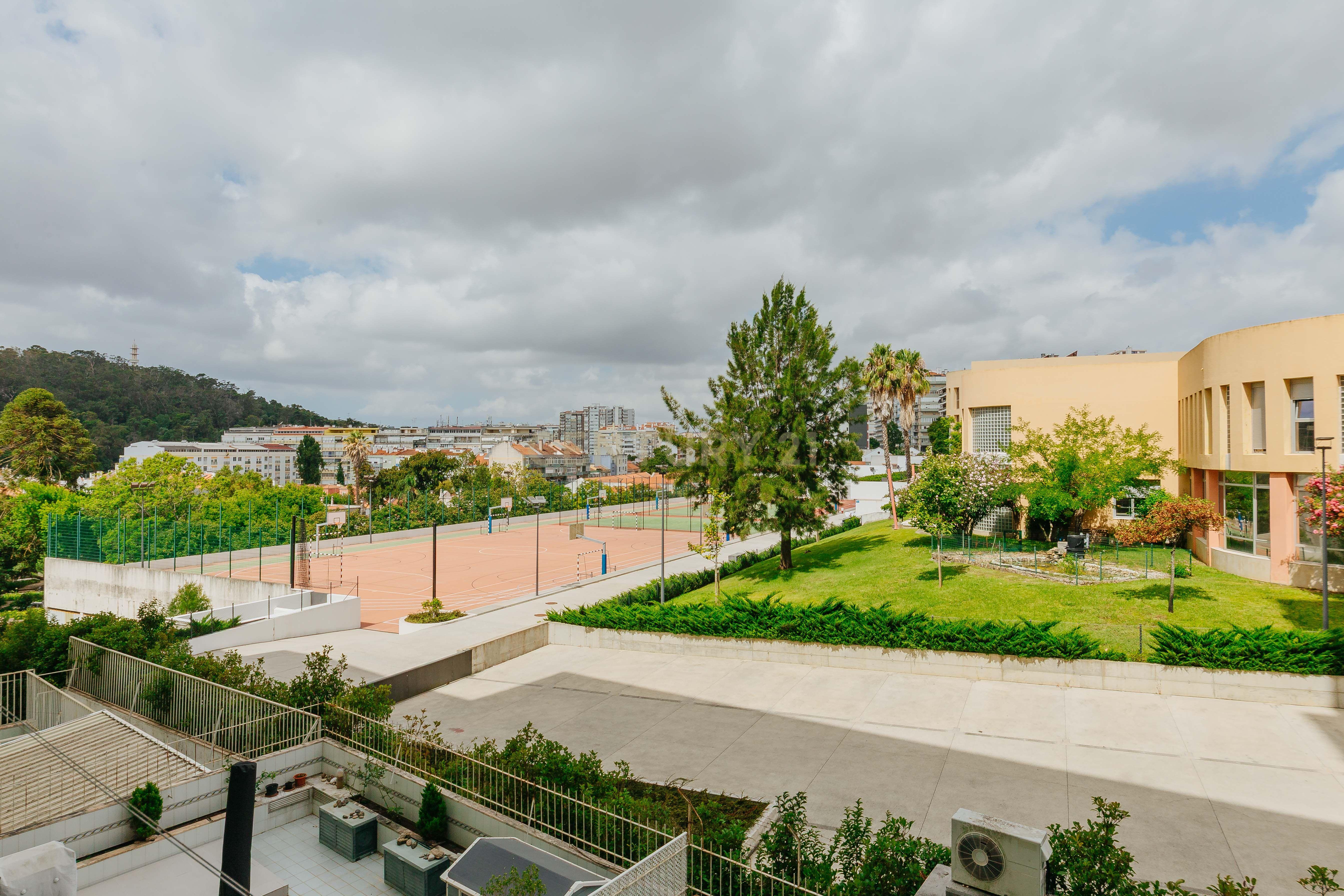 Fotografia 4 de Apartamento T2 em São Domingos de Benfica, Lisboa