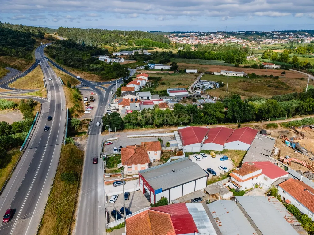 Armazém composto por 3 Edifícios e Amplo Logradouro – Ponte das Mestras, Leiria - Image 13