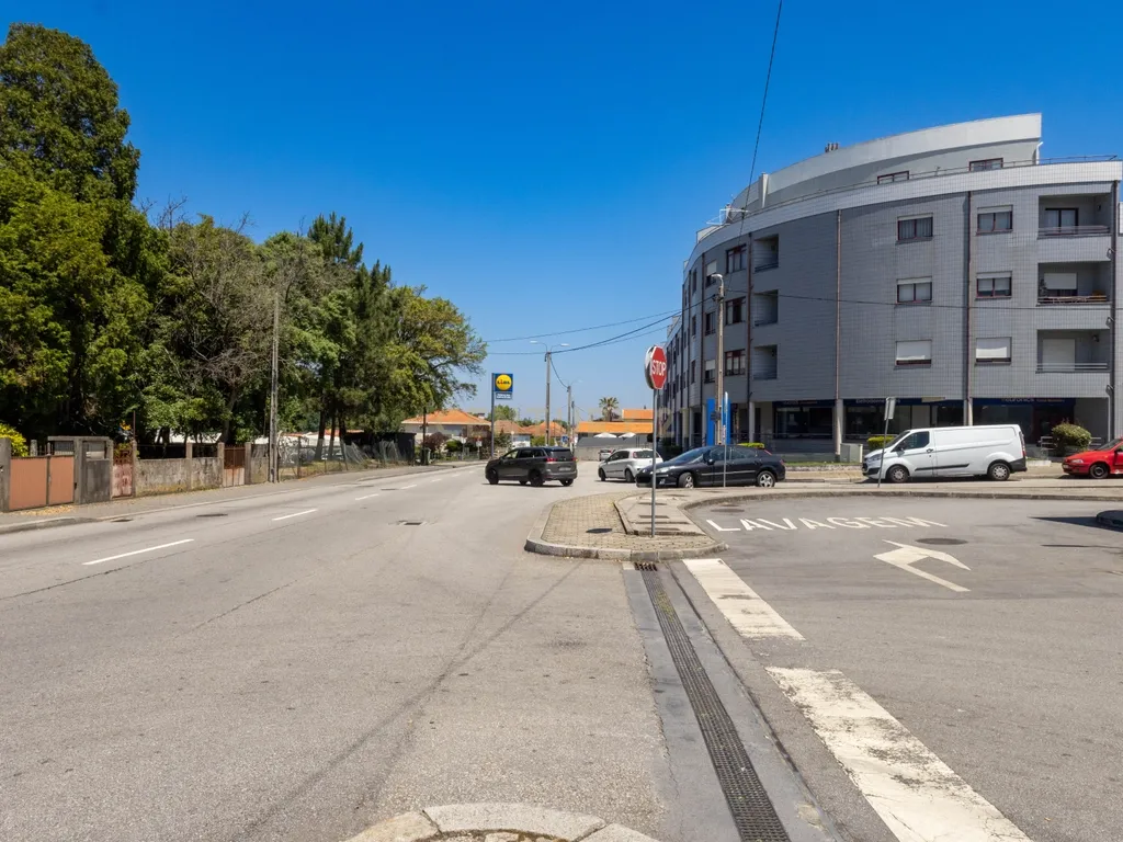 Apartamento T1 em Vila Nova de Gaia, com lugar de garagem - Image 18
