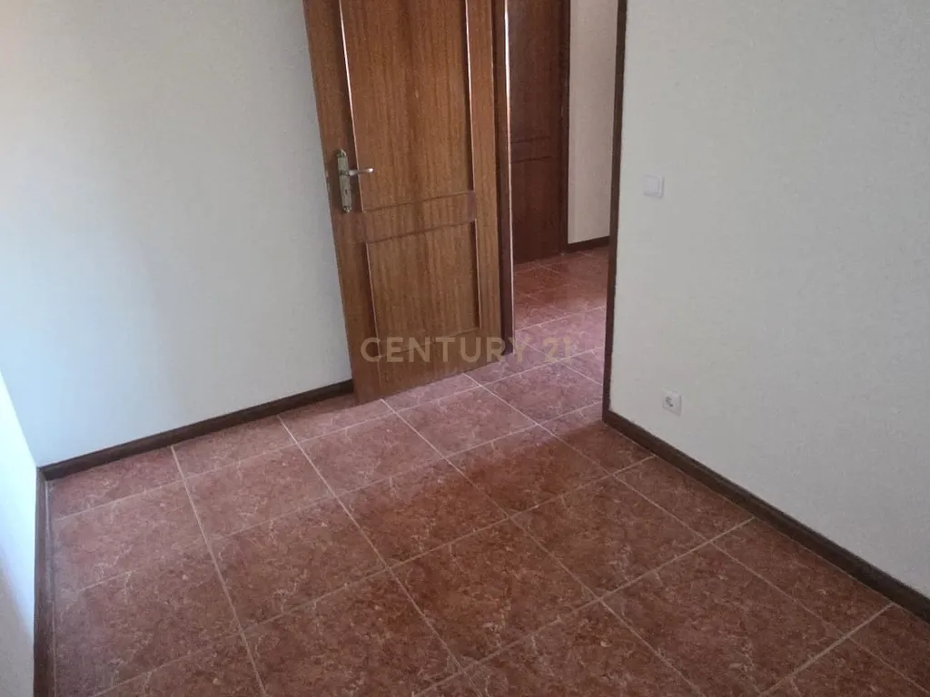 Arrendamento | Excelente Oportunidade em Leça da Palmeira – T2+1 com Terraço e Garagem 🌟 - Image 16