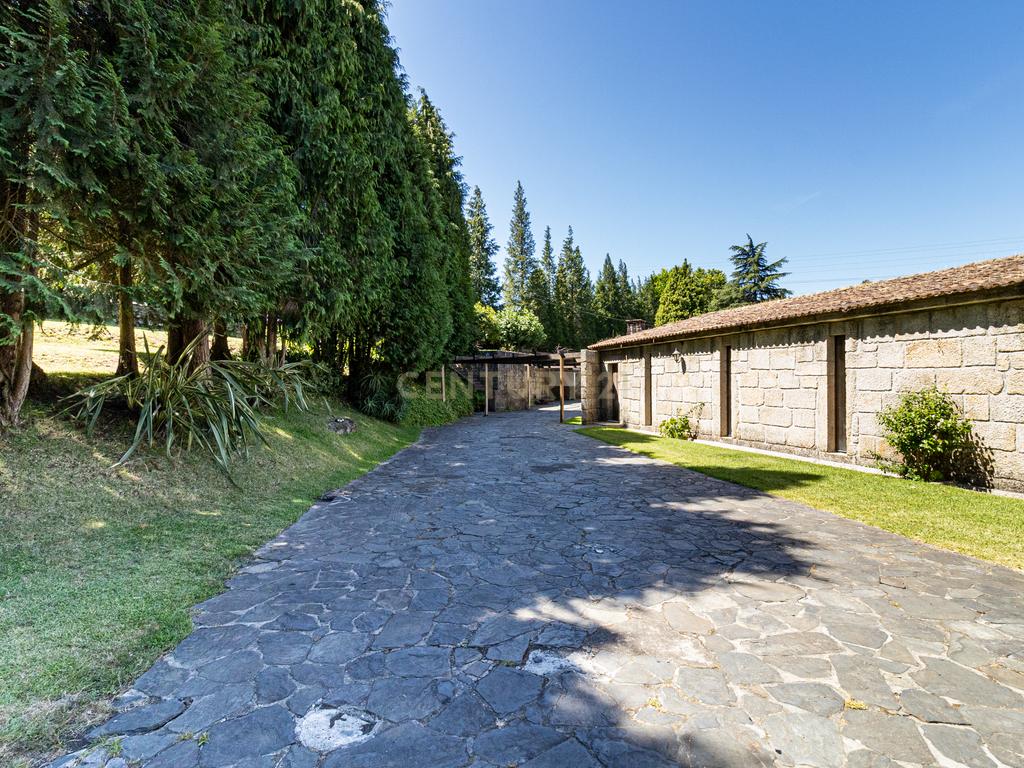 Casa das Azenhas – Charme e Exclusividade à Beira do Rio Cávado - Image 23