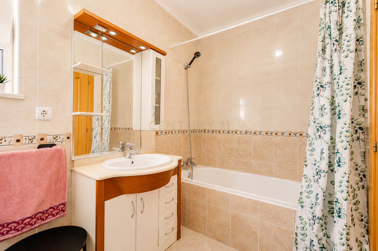 Apartamento T3 à venda em Quelfes, Olhão — foto 17