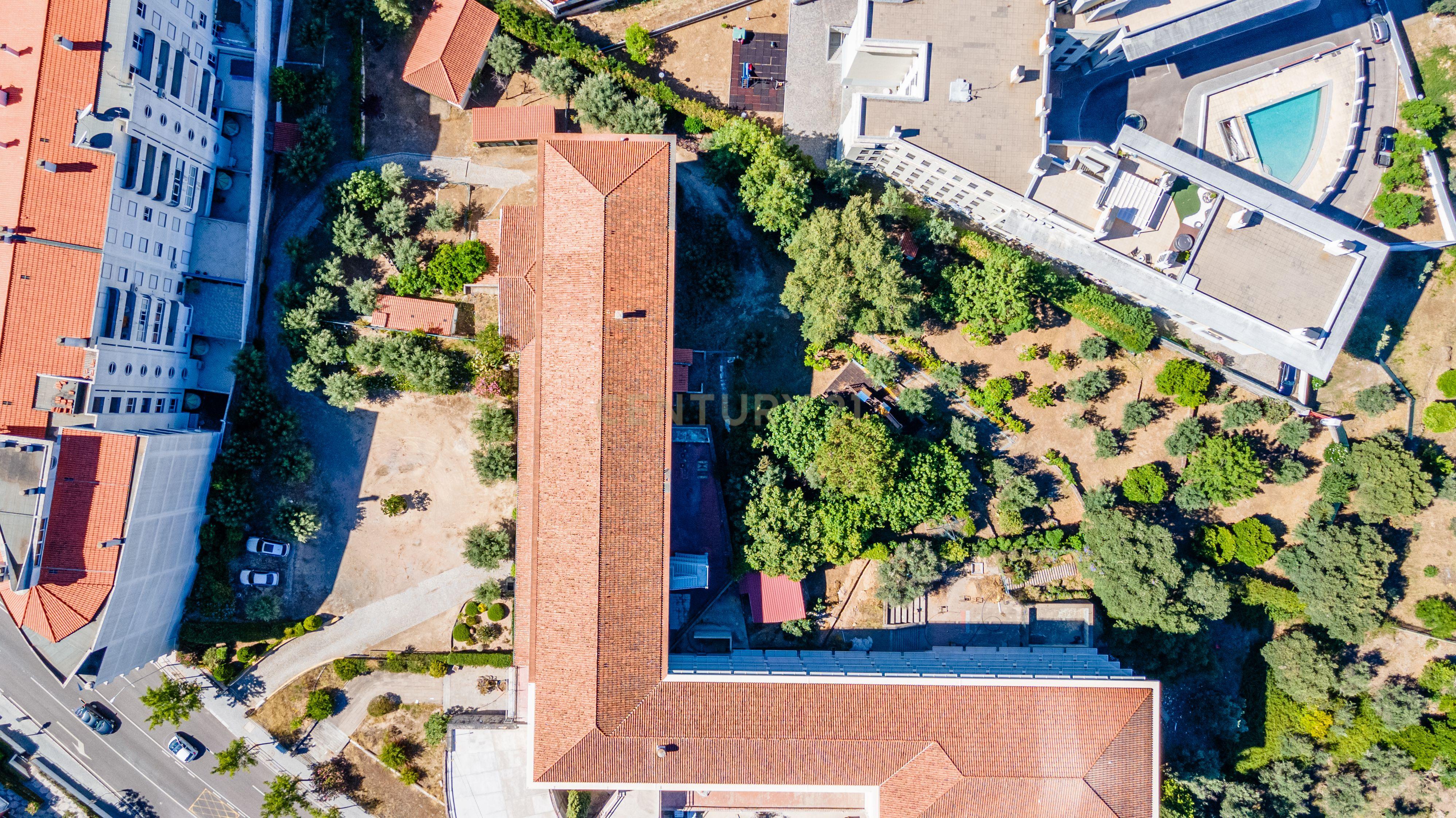 Prédio no Centro de Portalegre para investimento - Image 55