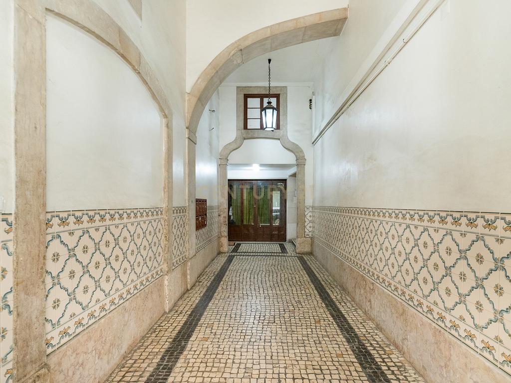 Andar em edifício pombalino, 300m2, Rua de São José (jto ao teatro Tivoli) - Image 6