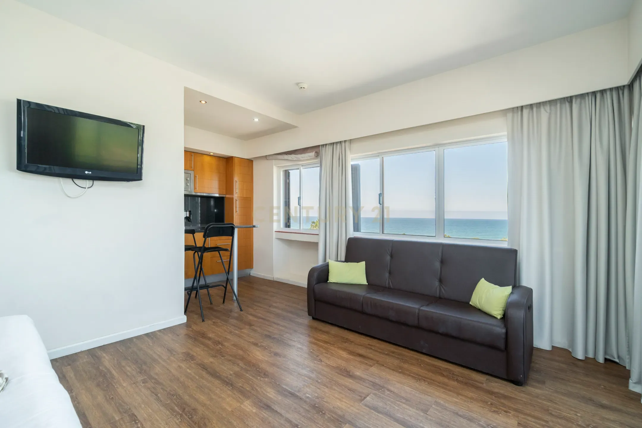 Apartamento T0 a 300 metros da praia de Alvor - Algarve - Image 1