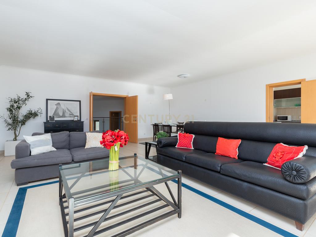Moradia isolada, T4+1 à venda por 1.197.000€ - Image 2