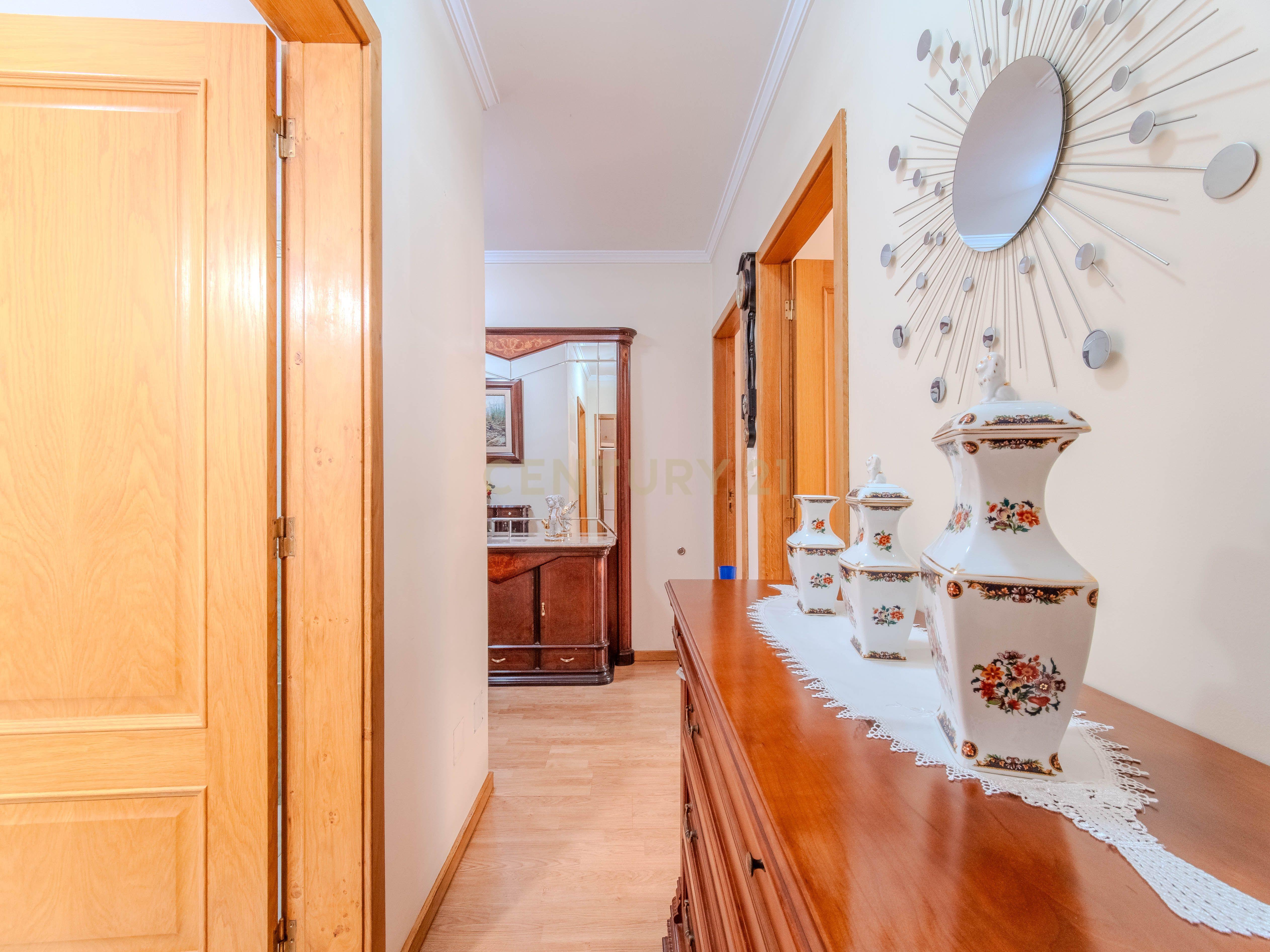 Fotografia 8 de Apartamento T1, na Av. D. Afonso Henriques, Matosinhos