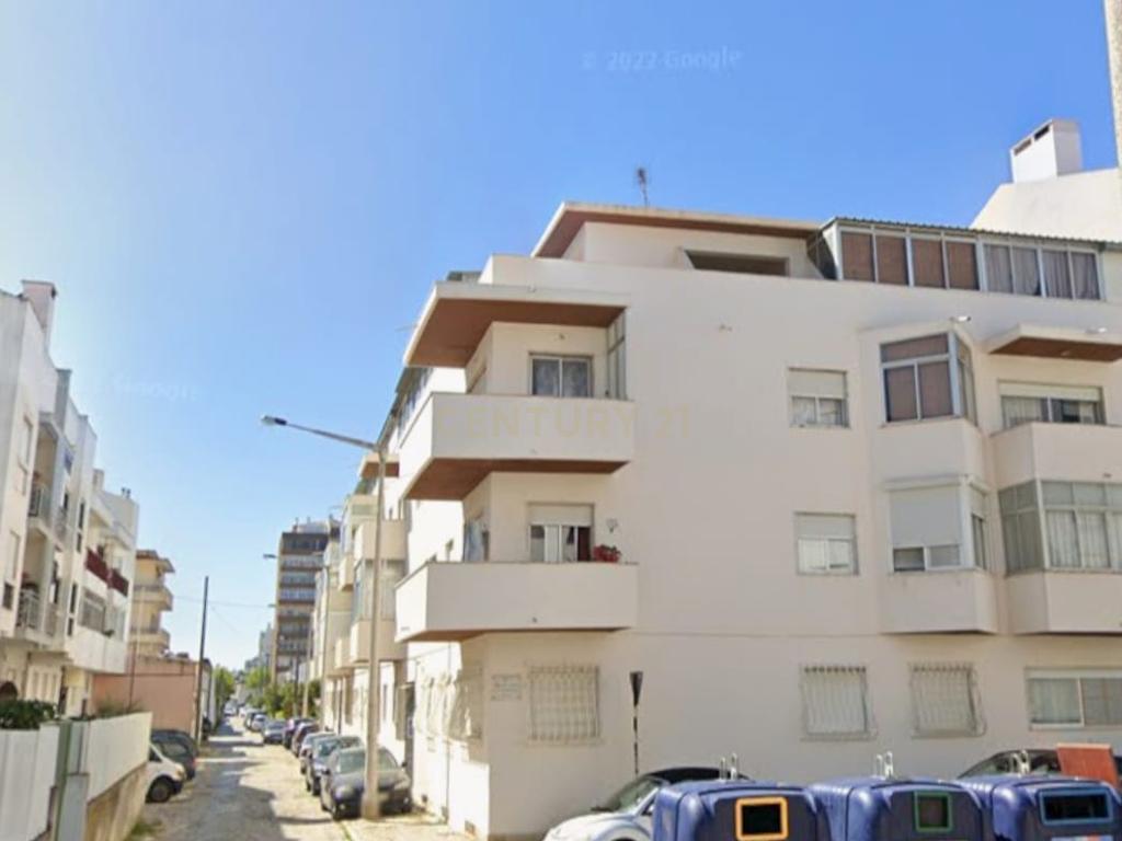T2 Costa da Caparica - Santo António - Image 14