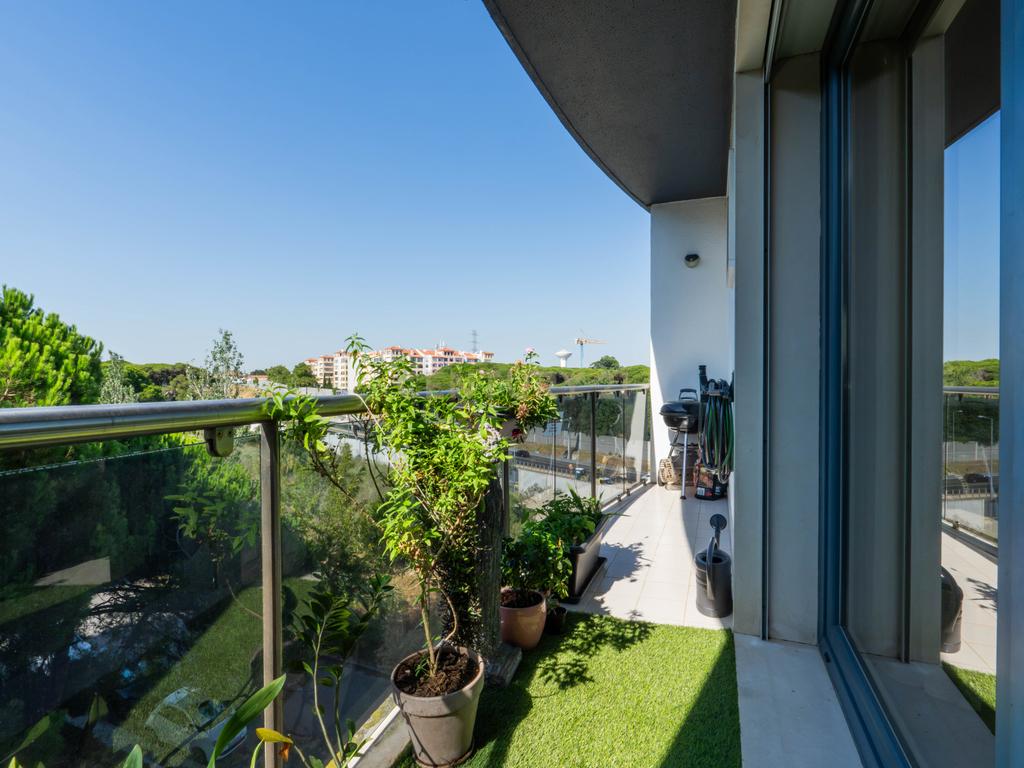 T2 com 115m² na Quinta de São Macário | Varandas | Elevador | Arrecadação | Vista de mar subtil - Image 15