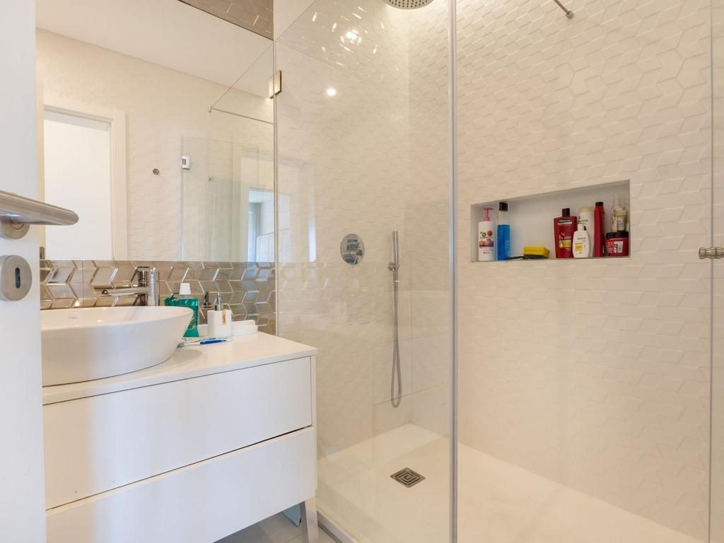 Apartamento T3 de Luxo no Coração de Lisboa - Alameda D. Afonso Henriques - Image 27