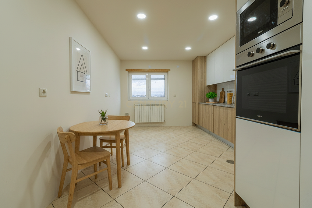 Duplex T3 em Bragança - Image 5