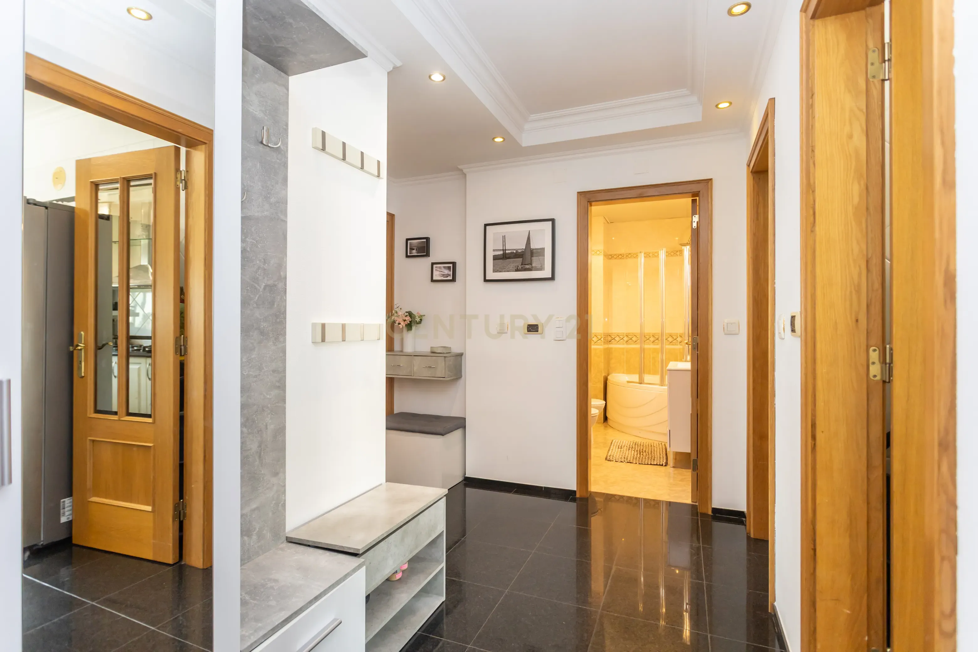 Fotografia 10 de Apartamento Duplex em Santo António da Caparica com 6 assoalhadas