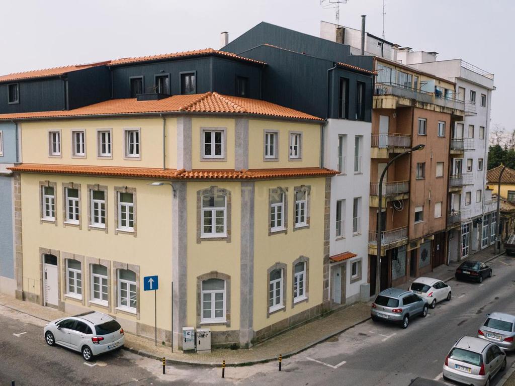  Apartamento T1 Mobilado e Equipado - Image 2