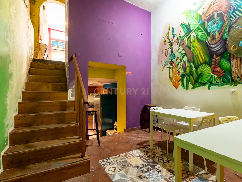 OPORTUNIDADE! ESPAÇO DE RESTAURAÇÃO MUITO BEM DECORADO E TOTALMENTE EQUIPADO EM LOCALIZAÇÃO CENTRAL DE LISBOA, GRANDE POTENCIAL PARA O SEU NEGÓCIO! - Image 10
