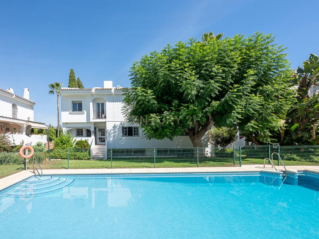 Moradia geminada no Conjunto San Javier Elegância, conforto e espaços para desfrutar -Nueva Andalucia–Marbella    - Image 28