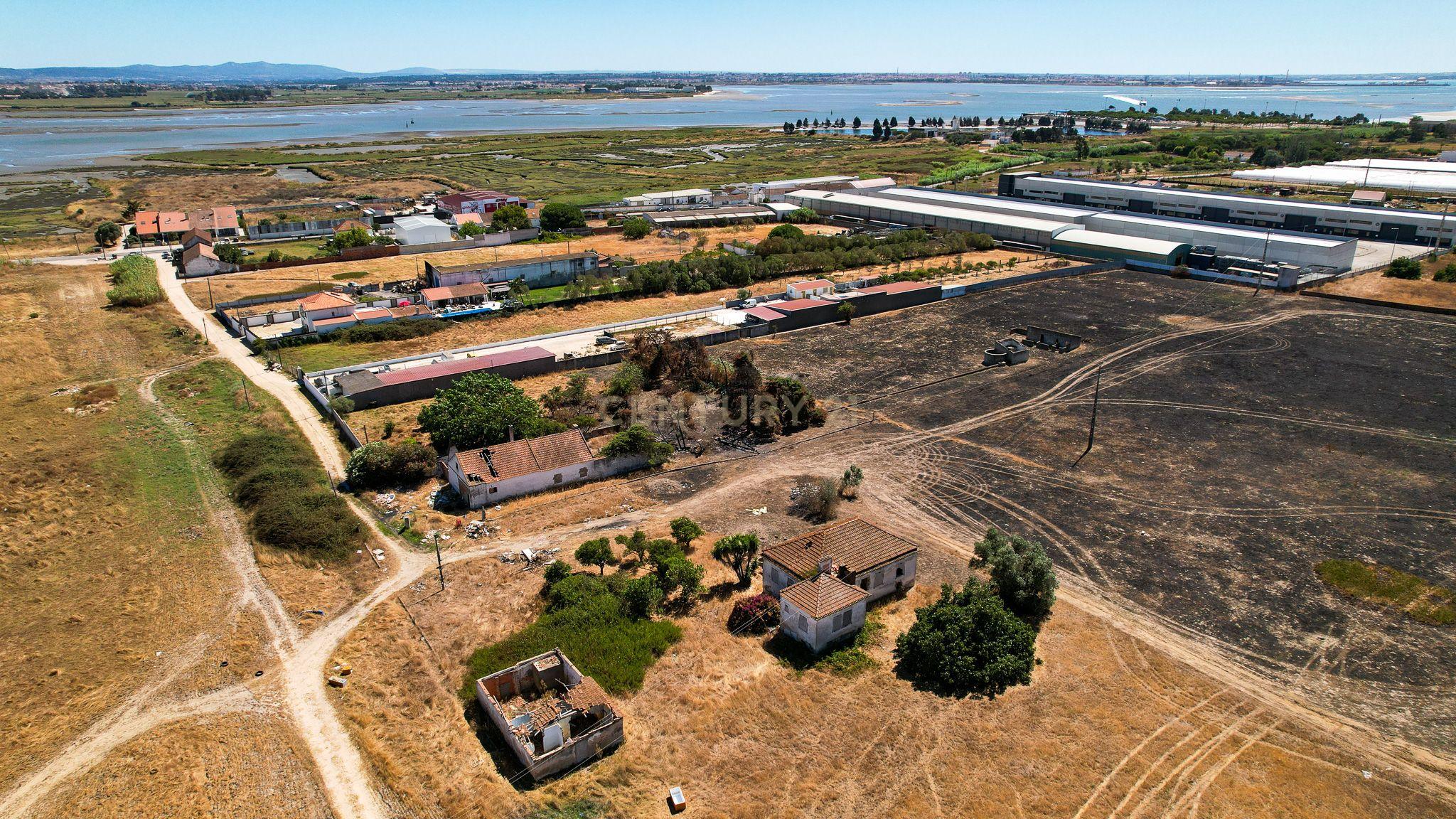 Fotografia 9 de 💥 Terreno Rústico com 10.105 m² em Zona Industrial – Montijo - Excelente Investimento! 💥