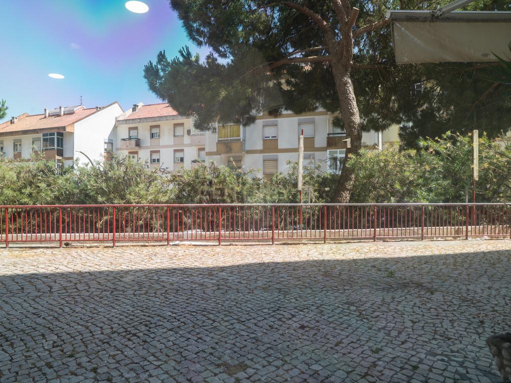 Escritório Mobilado para Arrendamento – Ramada, Odivelas | 92m² | 1.000€/mês - Image 13